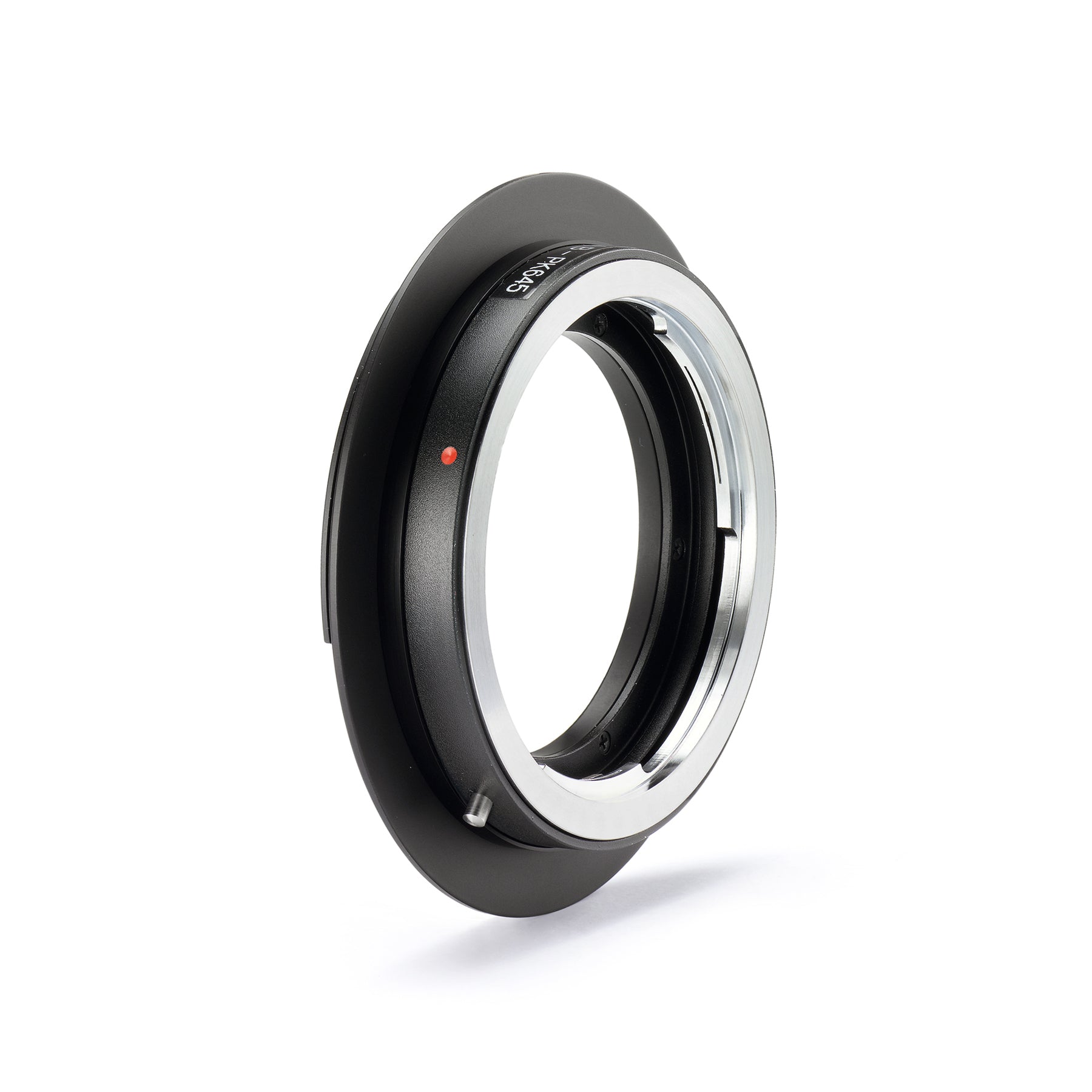 Photo of ARCA-SWISS Pico Lens Board Pentax 645. A three-quarter front view of the ARCA-SWISS Pico round lens board for Pentax 645 lenses. From ARCA-SWISS USA.  SKU:  010912