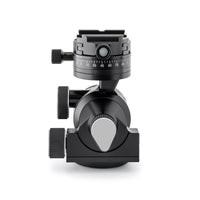 Arca-Swiss D4 gp geared tripod head with Classic quick release, side view photograph, geared panning model 870113